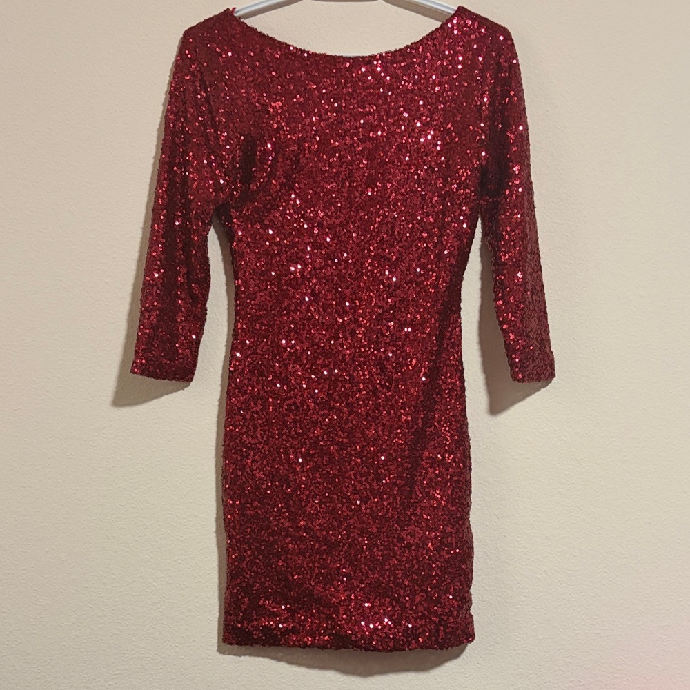 Gianni Bini 3/4 sleeve sequin dress
